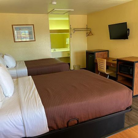 Executive Inn & Suites Lackland Afb San Antonio Exterior photo